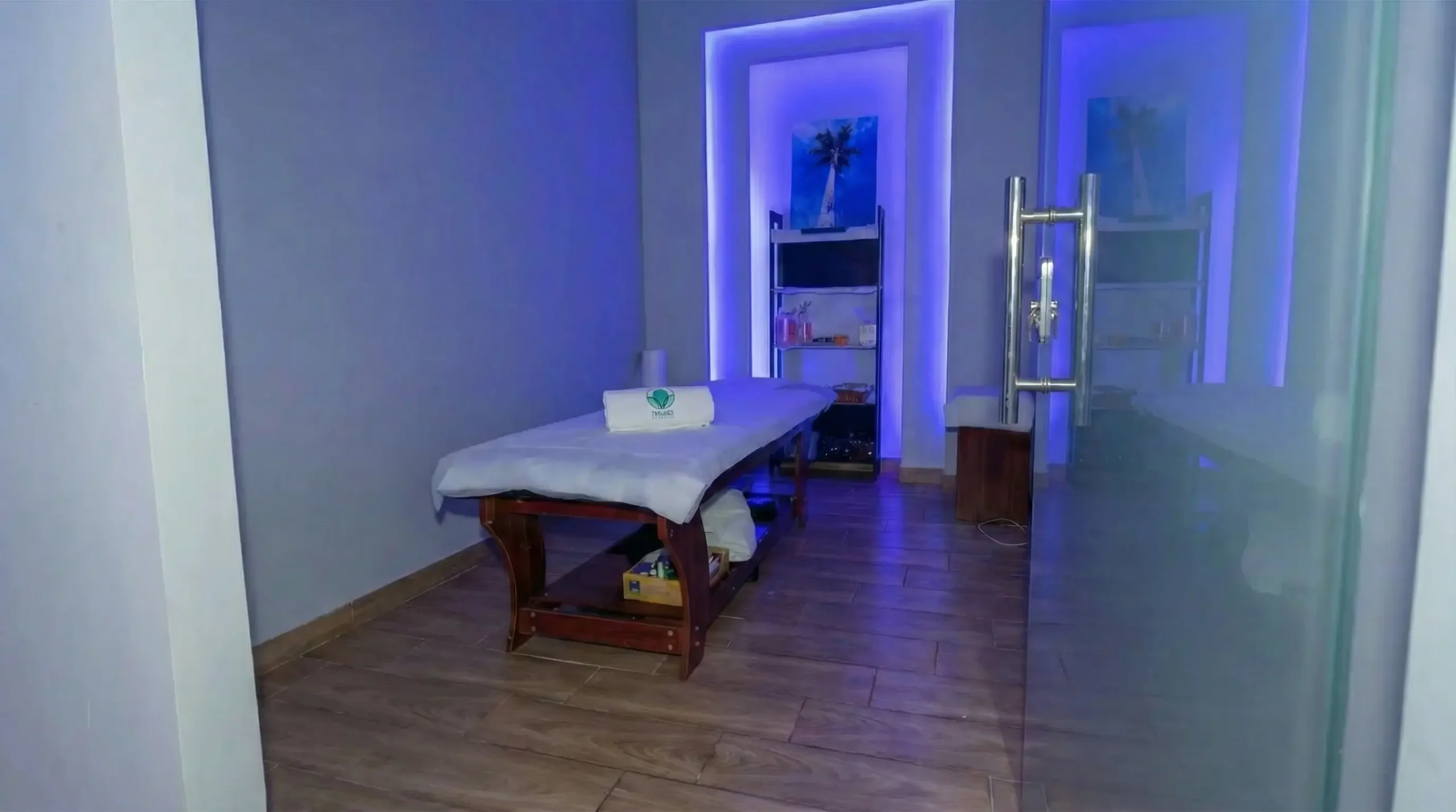 غرفة مساج مجهزة بإضاءة هادئة في أفضل مركز مساج في جدة حي المروة